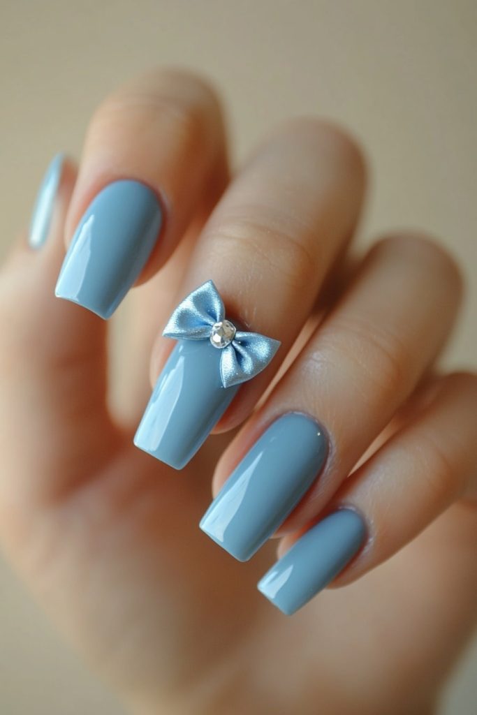 1 Blue Bow Nails with Single accent bow